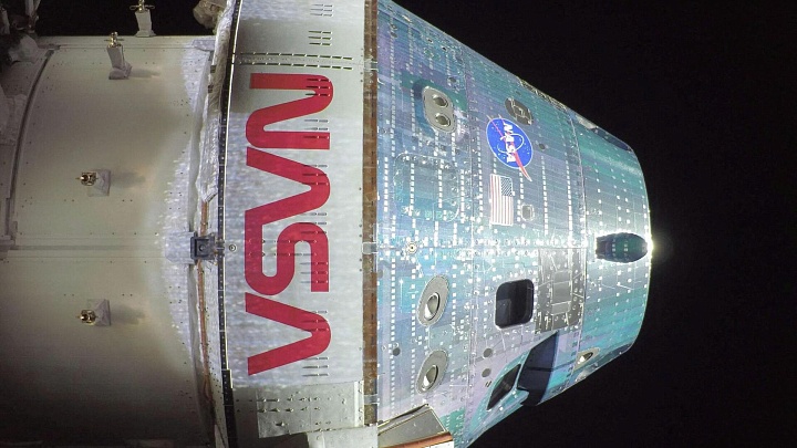 Астронавты, облетевшие Луну в рамках миссии Artemis II, вернулись на Землю