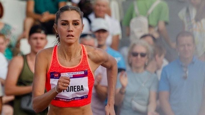Прыгунья в высоту Королева победила на чемпионате России в помещении